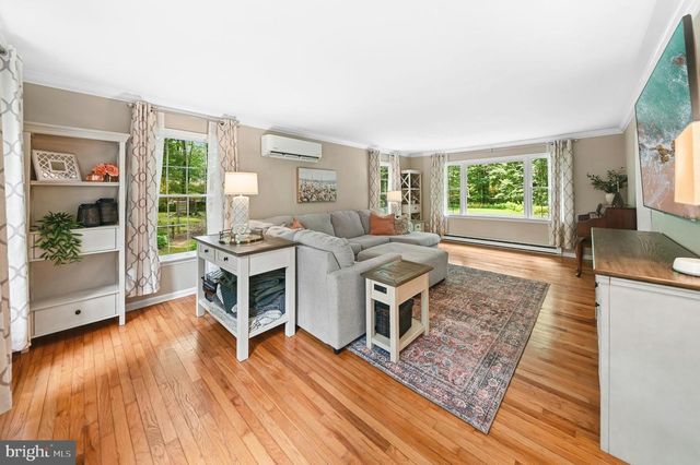 2763 TOWNSHIP RD, Riegelsville, PA 18077