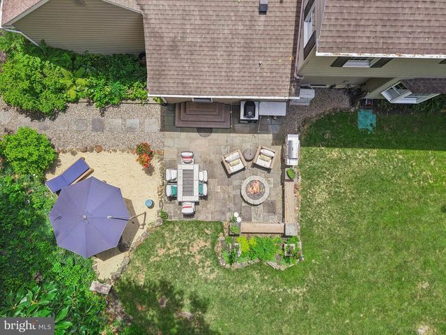 2763 TOWNSHIP RD, Riegelsville, PA 18077