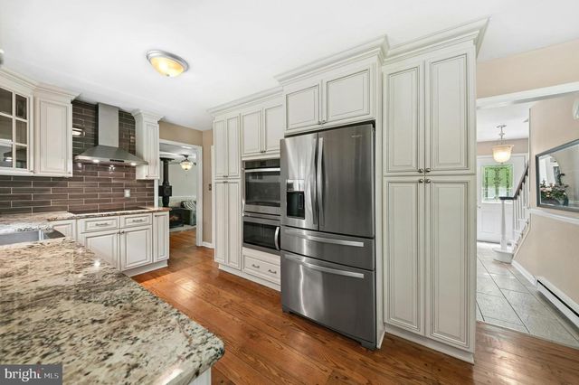 2763 TOWNSHIP RD, Riegelsville, PA 18077