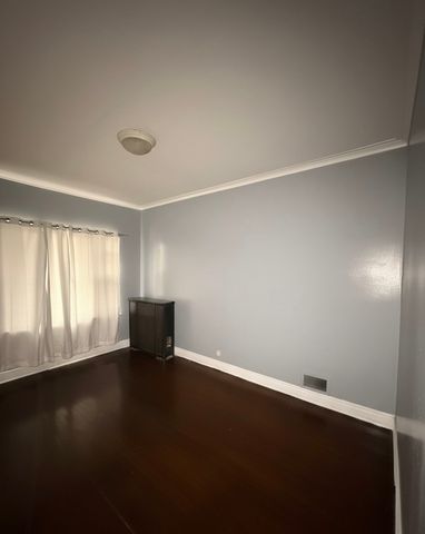 5958 S Winchester Avenue, Chicago, IL 60636