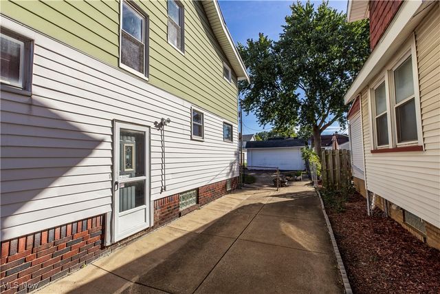 6211 Luelda Avenue, Parma, OH 44129