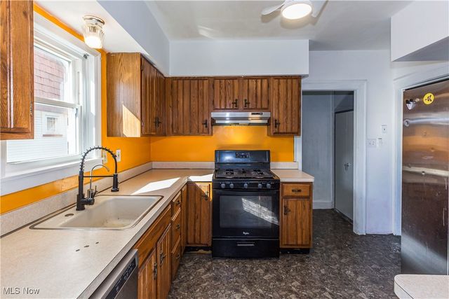 6211 Luelda Avenue, Parma, OH 44129