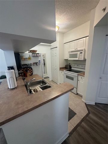 17125 N Bay Road 3402, Sunny Isles Beach, FL 33160