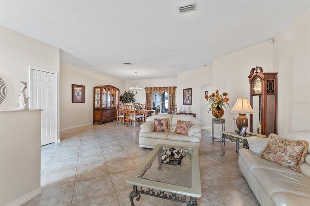 16 LONDON DRIVE, Palm Coast, FL 32137