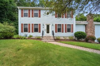 5 Brookside Drive, Agawam, MA 01030