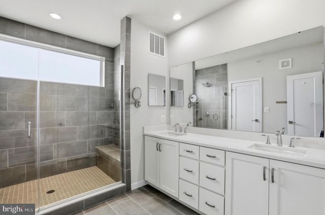 23553 BINGLEY MANOR TER, Ashburn, VA 20148