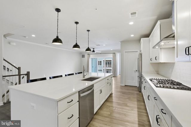23553 BINGLEY MANOR TER, Ashburn, VA 20148