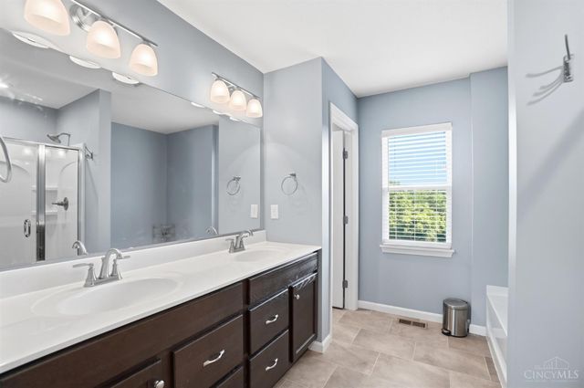 2794 Buckridge Drive, Cincinnati, OH 45233