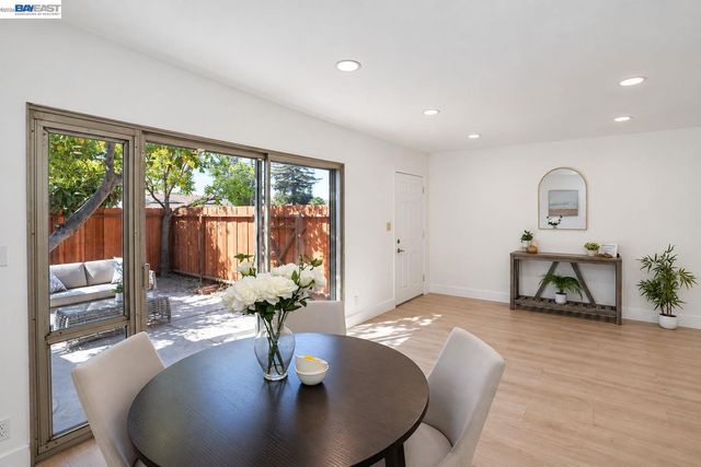 38288 Paseo Padre Pkwy, Fremont, CA 94536