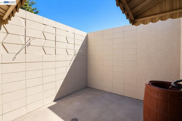 38288 Paseo Padre Pkwy, Fremont, CA 94536