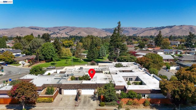 38288 Paseo Padre Pkwy, Fremont, CA 94536