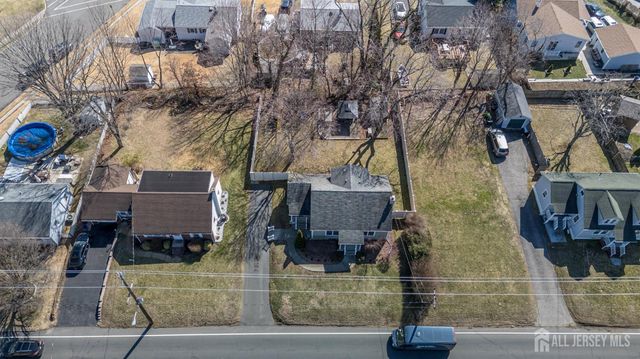 66 Half Acre Road, Jamesburg, NJ 08831