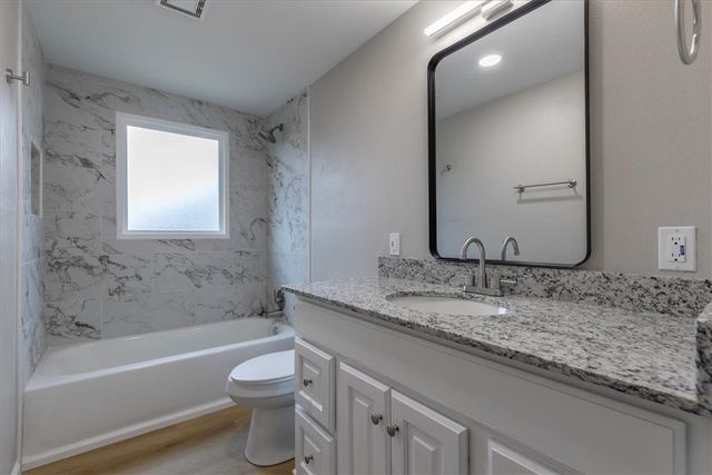 306 S Ozark Street, Prairie Grove, AR 72753