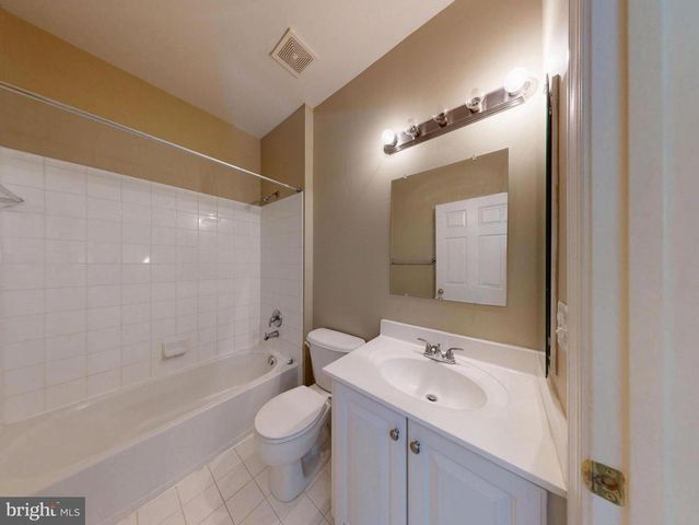 9321 HUNDITH HILL CT, Lorton, VA 22079