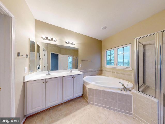 9321 HUNDITH HILL CT, Lorton, VA 22079