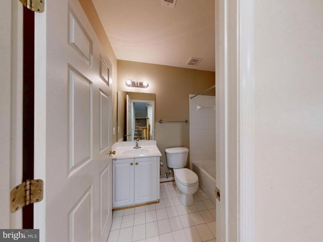 9321 HUNDITH HILL CT, Lorton, VA 22079