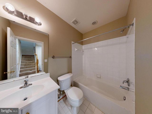 9321 HUNDITH HILL CT, Lorton, VA 22079