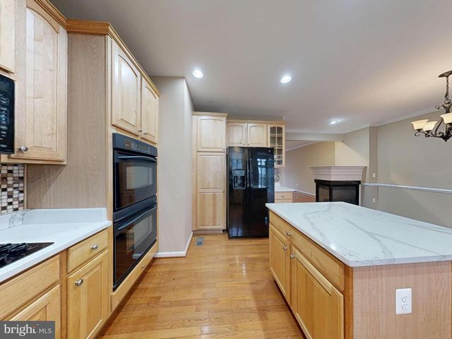 9321 HUNDITH HILL CT, Lorton, VA 22079