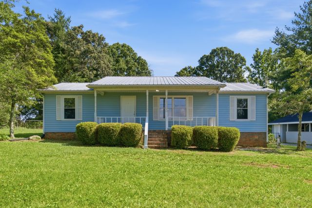 609 Hawkersmith Rd, Tullahoma, TN 37388