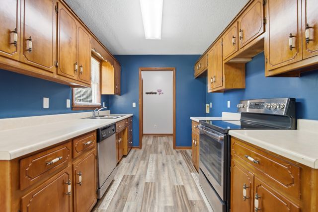 609 Hawkersmith Rd, Tullahoma, TN 37388