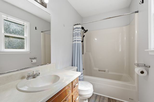 609 Hawkersmith Rd, Tullahoma, TN 37388