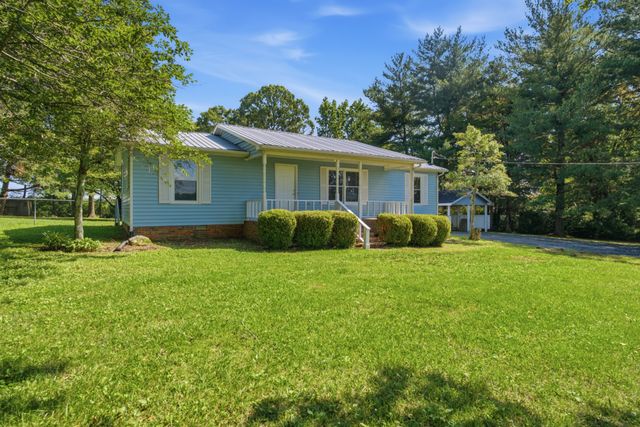 609 Hawkersmith Rd, Tullahoma, TN 37388