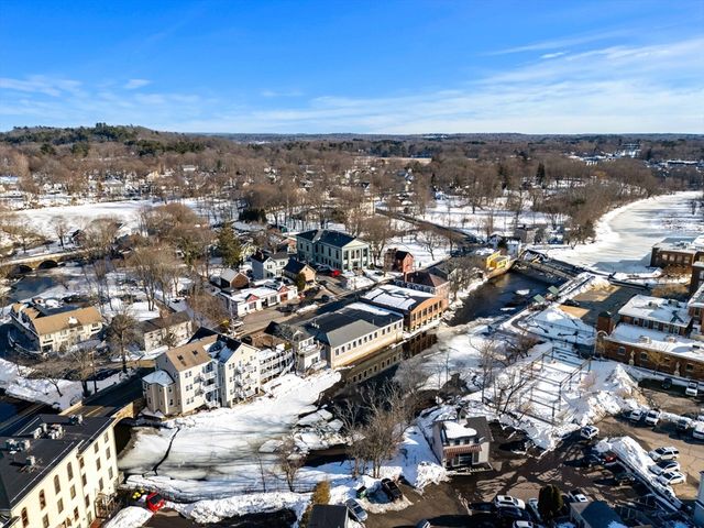 41 S Main St, Ipswich, MA 01938
