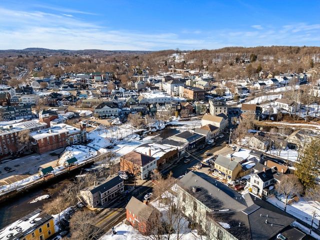 41 S Main St, Ipswich, MA 01938