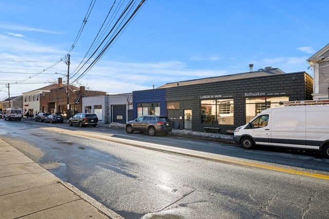 41 S Main St, Ipswich, MA 01938