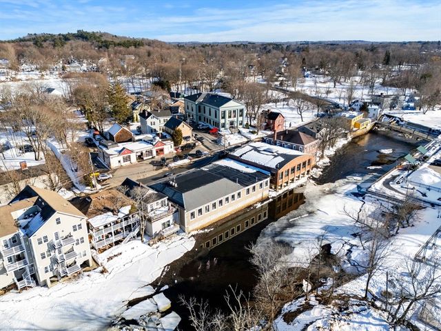 41 S Main St, Ipswich, MA 01938