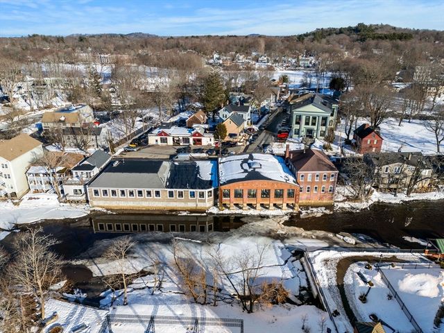 41 S Main St, Ipswich, MA 01938