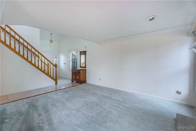 30 Hillcrest, West Seneca, NY 14224