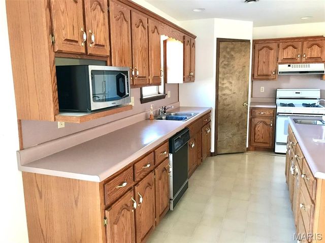 14275 Camden Lane, Dixon, MO 65459