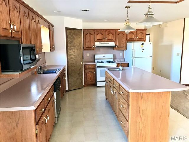 14275 Camden Lane, Dixon, MO 65459