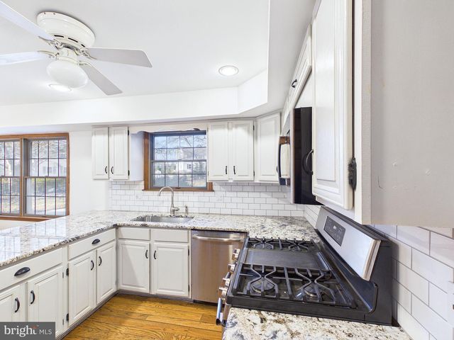 415 SIOUX DR, Mechanicsburg, PA 17050