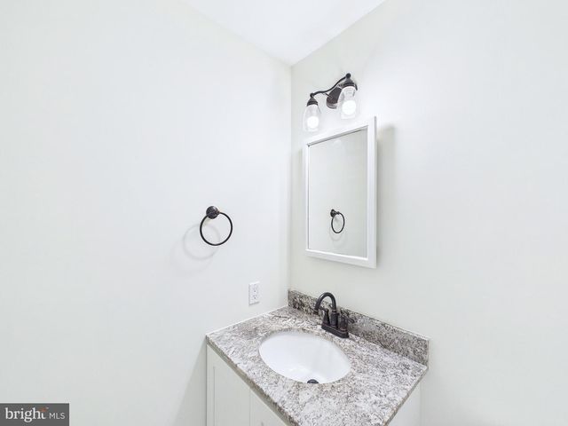 415 SIOUX DR, Mechanicsburg, PA 17050