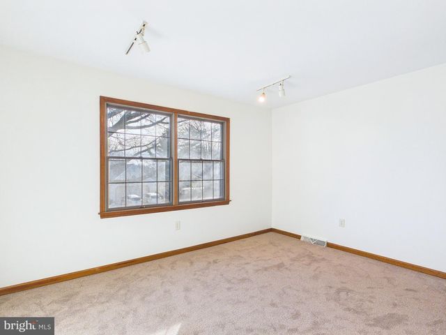 415 SIOUX DR, Mechanicsburg, PA 17050