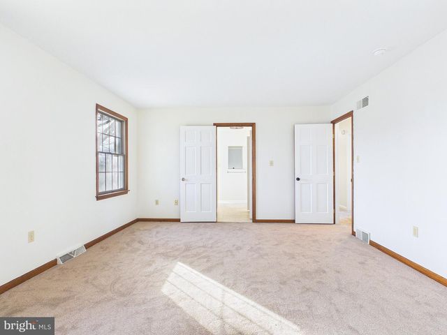 415 SIOUX DR, Mechanicsburg, PA 17050