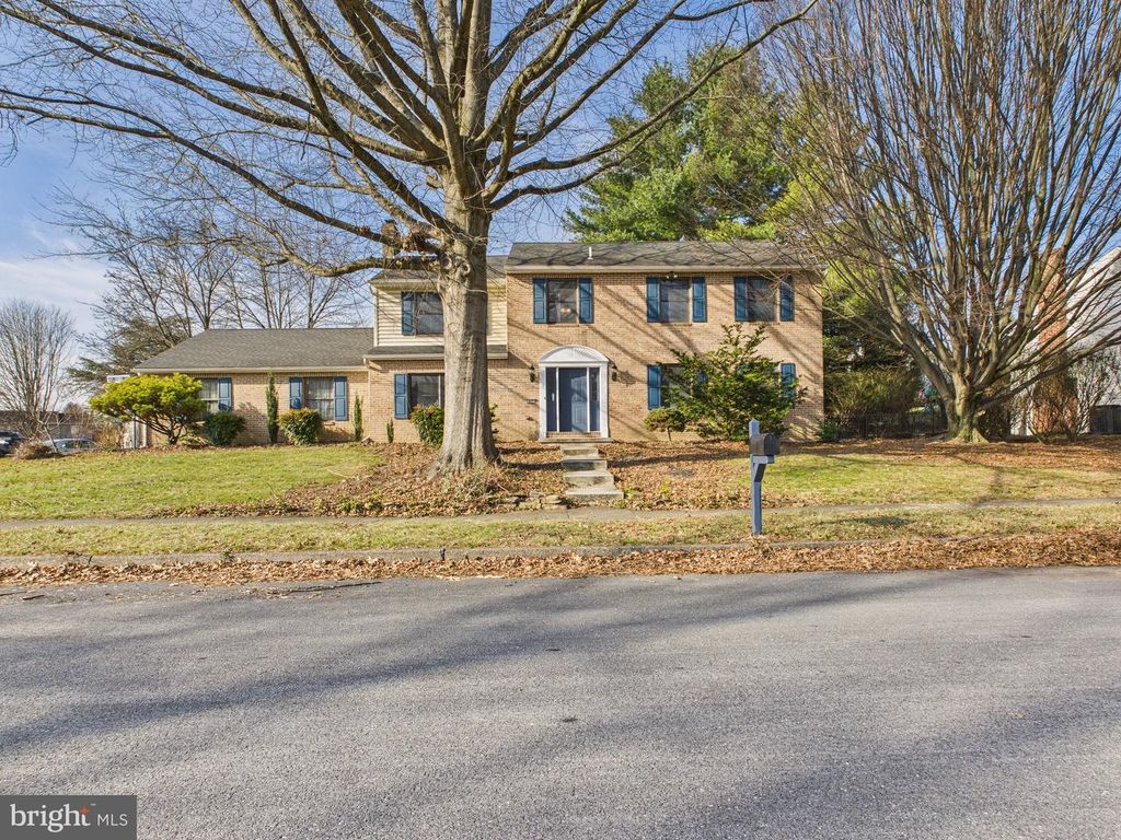 415 SIOUX DR, Mechanicsburg, PA 17050