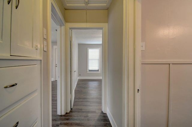 1707-B E Main St, Kerrville, TX 78028