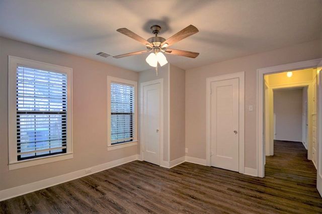 1707-B E Main St, Kerrville, TX 78028