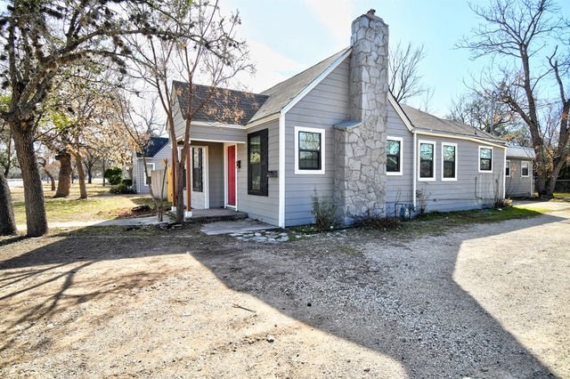 1707-B E Main St, Kerrville, TX 78028