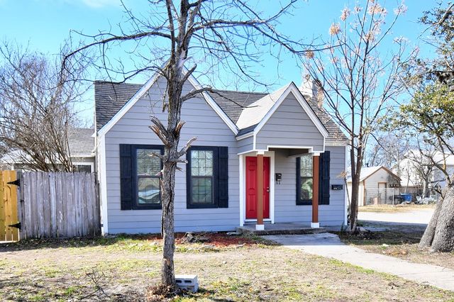 1707-B E Main St, Kerrville, TX 78028