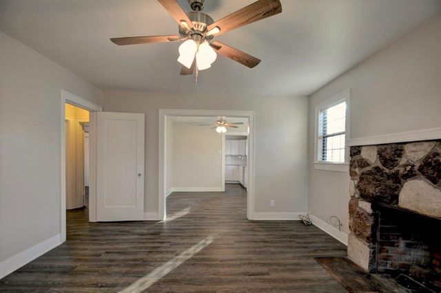 1707-B E Main St, Kerrville, TX 78028