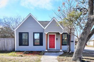 1707-B E Main St, Kerrville, TX 78028