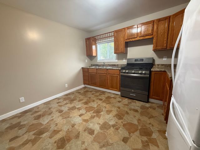 729 Vine Street, Lockport, IL 60441