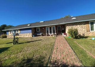 1010 W 8th Street, Clarendon, TX 79226