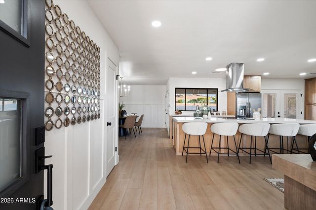 1019 E WATSON Drive, Tempe, AZ 85283