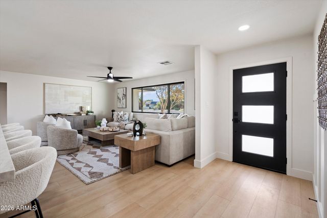 1019 E WATSON Drive, Tempe, AZ 85283