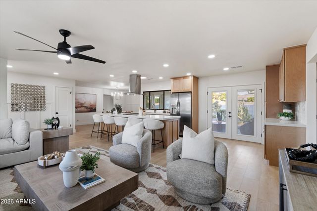 1019 E WATSON Drive, Tempe, AZ 85283